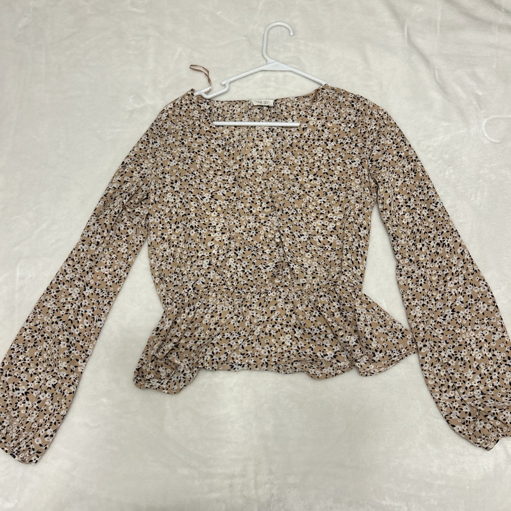Floral beige blouse